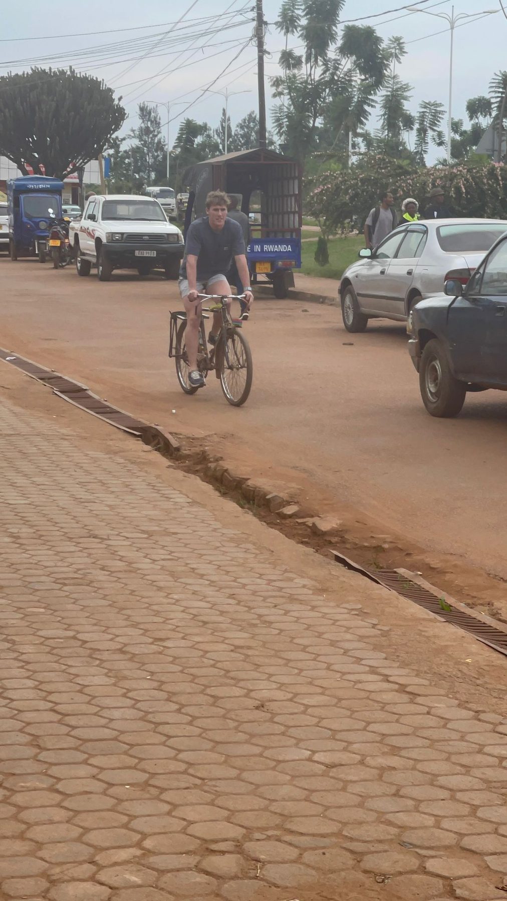 Coach Jack cruising Karongi